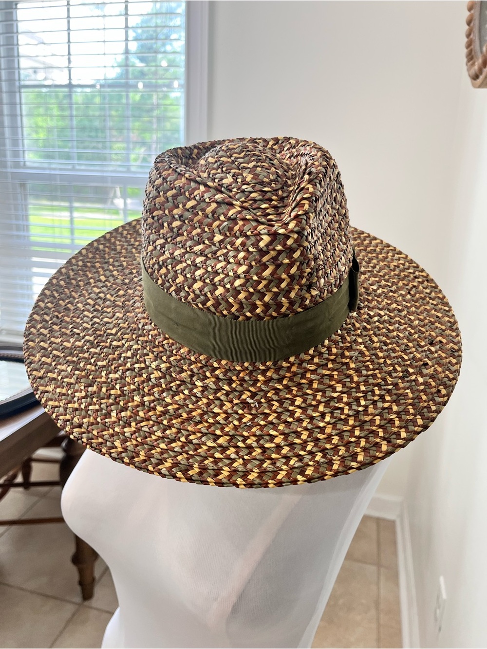 Brixton Multicolor Braided Straw Sun Hat with Olive Band Women’s S Beach Resort - Picture 3 of 6